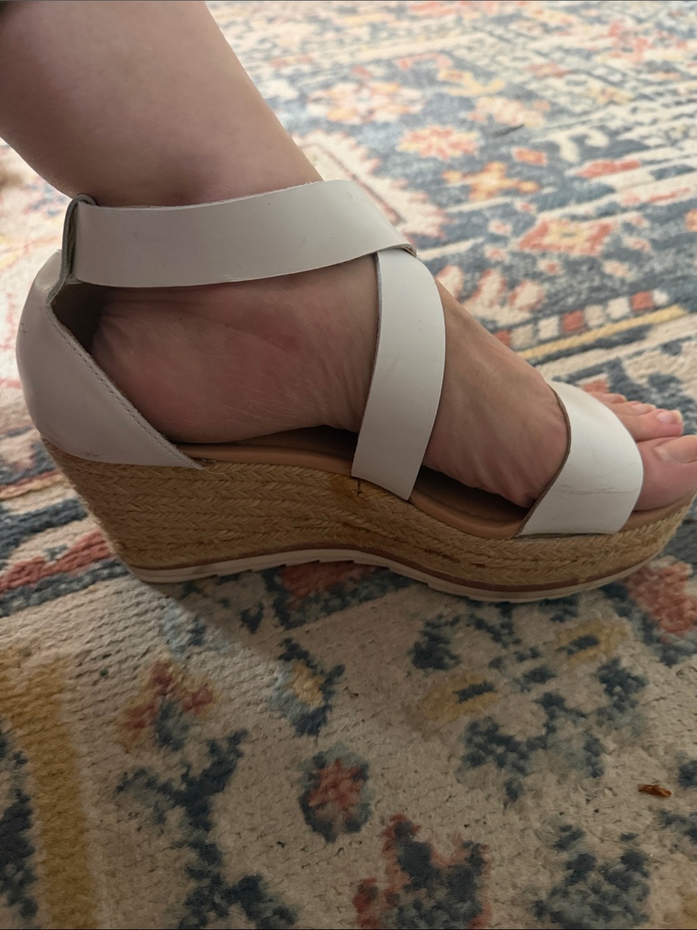 Gorgeous Marc Fisher SUPER Comfy Cream Espadrille Wedge Sandals w Ankle Strap